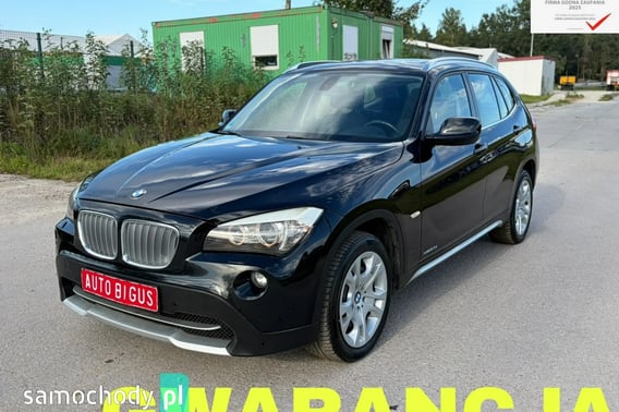 BMW X1 SUV 2011