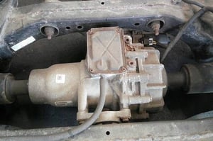 JEEP CHEROKEE KL 2,2CRD TYLNY MOST 05106270AE AE1S