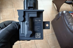 JAGUAR XE X760 LIFT MODUŁ STEROWNIK POMPY PALIWA FK72-9D370-AF