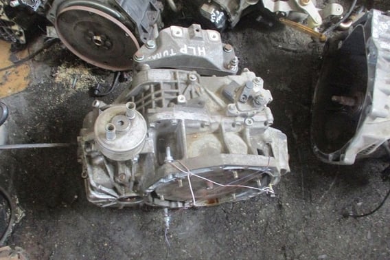 VW TOURAN 1,6FSI SKRZYNIA BIEGÓW HLP