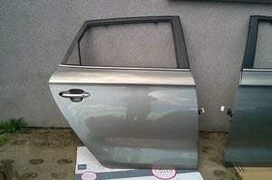KIA CARENS III LIFT IV DRZWI TYŁ PRAWE/LEWE IM