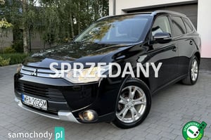 Mitsubishi Outlander SUV 2014
