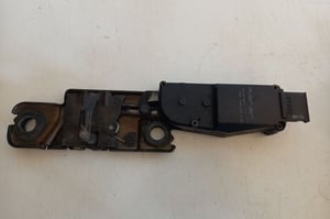 AUDI A6 C6 ZAMEK KLAPY BAGAŻNIKA 4F9827383A