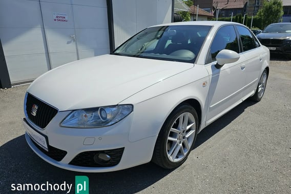 SEAT Exeo Sedan 2010