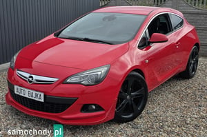 Opel Astra Hatchback 2012