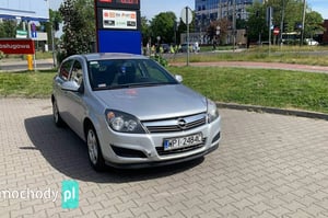 Opel Astra Hatchback 2012