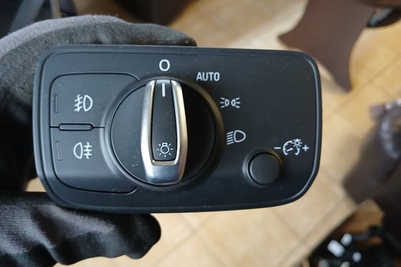 AUDI A3 S3 8V WŁĄCZNIK ŚWIATEŁ 8V0941531L