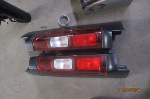 OPEL VIVARO B TRAFIC III TALENTO LAMPA TYŁ PRAWA/LEWA