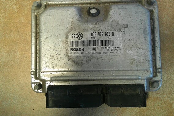 SKODA OCTAVIA I 1,9TDI STEROWNIK SILNIKA 038906012M