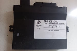 VW TOUAREG 7L MODUŁ KESSY 3D0909135J