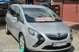 Opel Zafira Minivan 2011