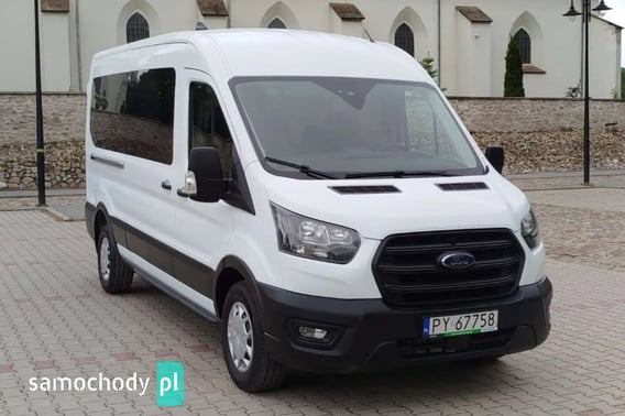 Ford Transit Minivan 2023