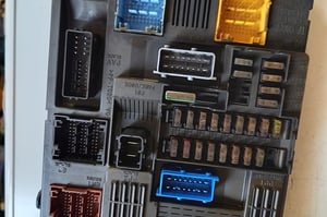 PEUGEOT EXPERT III MODUŁ BSI 9819851280-00