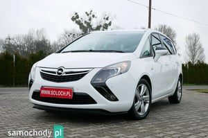 Opel Zafira Minivan 2015