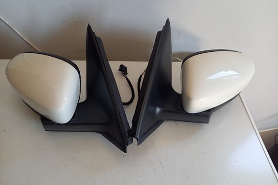 SKODA FABIA III LIFT LUSTERKO PRAWE 6 PIN KOLOR LF9E EU