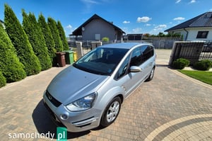 Ford S-Max Minivan 2010