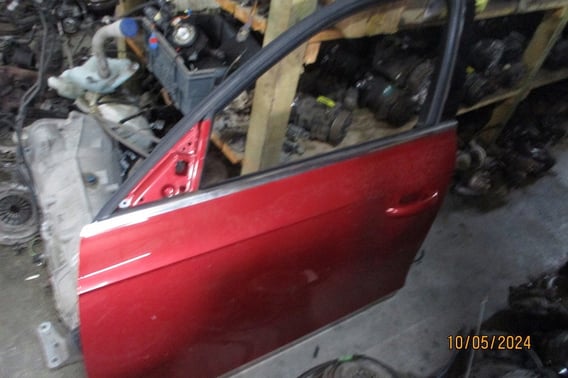 AUDI A4 B8 DRZWI PRZÓD PRAWE LZ3F EU DO ZAŁOŻENIA