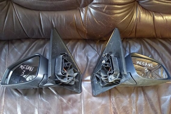 RENAULT MEGANE III LUSTERKO PRAWE LEWE 8/10 PIN TEHNK EUROPA