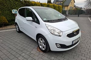 Kia Venga Minivan 2014