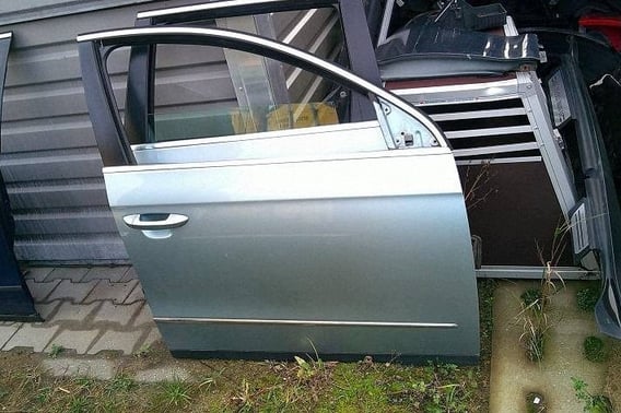 VW PASSAT B6 KOMBI DRZWI PRZÓD/TYŁ PRAWE/LEWE LB5M