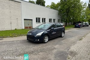 Peugeot 5008 Minivan 2012
