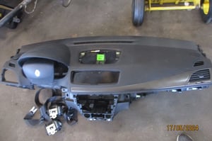 RENAULT MEGANE III KONSOLA AIRBAG PASY NAPINACZE