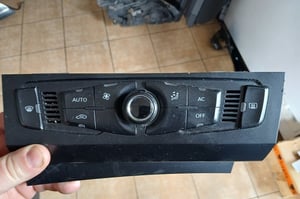 AUDI A4 B8 PANEL NAWIEWU I KLIMATYZACJI 8T1820034T