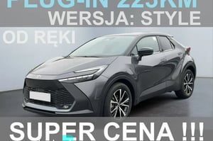 Toyota C-HR SUV 2025
