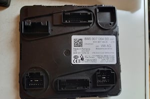 AUDI A4 B9 MODUŁ KOMFORTU 8W0907064BB