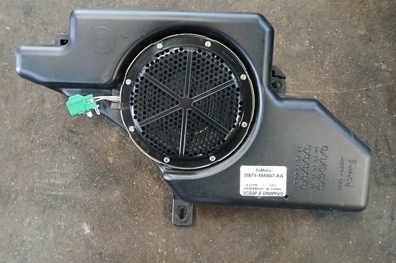 FORD MONDEO MK5 SUBWOOFER DS7T-19A067-AA