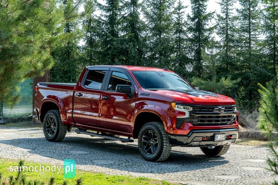 Chevrolet Silverado Pickup 2025