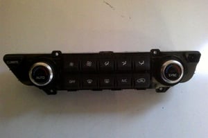 KIA SPORTAGE IV LIFT PANEL NAWIEWU I KLIMATYZACJI 97250-F1CB0FHV