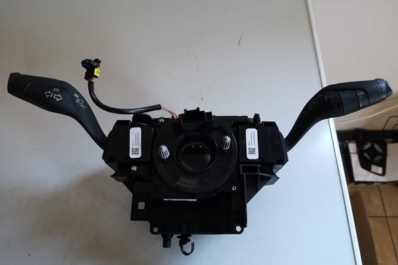 FORD C-MAX MK2 PRZEŁĄCZNIK ZESPOLONY BV6T-13N064-AK