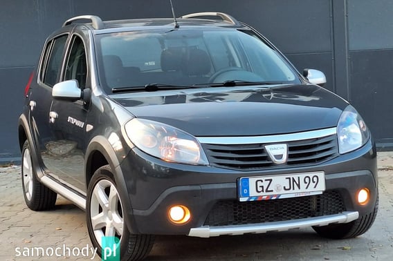 Dacia Sandero Hatchback 2011