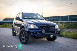 Mercedes-Benz ML-Klasa SUV 2000