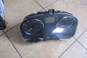 SKODA FABIA II 1,2TSI LICZNIK 5J0920811G EU