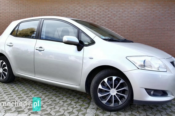 Toyota Auris Hatchback 2010