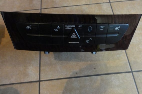 MERCEDES W211 PANEL GRZANIA FOTELI