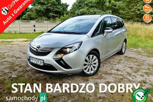 Opel Zafira Minivan 2015
