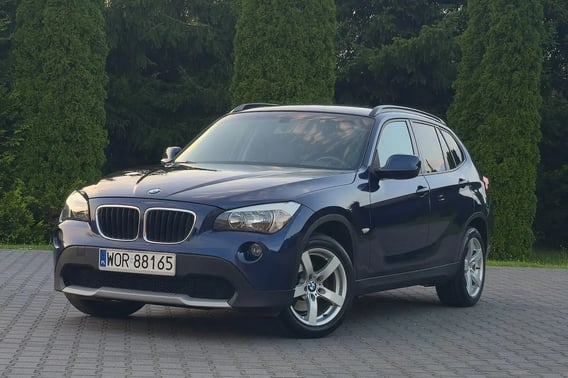 BMW X1 SUV 2011