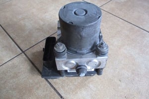 AUDI A6 C6 POMPA ABS 4F0910517AD 4F0614517AA