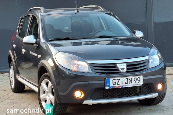 Dacia Sandero Hatchback 2011