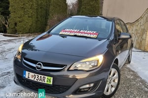 Opel Astra Hatchback 2015