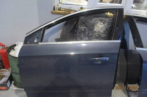 FORD MONDEO MK4 LIFT KOMBI DRZWI PRZÓD PRAWE SA LEWY TYŁ