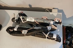 FORD FIESTA MK7 KURTYNA P/L C1BB-14B412-AB/C1BB-14B389-AB EUROPA 3DRZWI