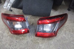 Nissan QASHQAI J11 LIFT LAMPA TYŁ P/L OE 1998553R