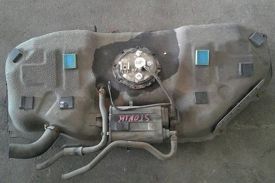 KIA STONIC I 1,0T-GDI ZBIORNIK PALIWA 31100-H8200 KOMPLETNY