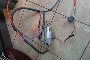 RENAULT MASTER III KOMPRESOR ZAWIESZENIA TYLNEGO DB1201500