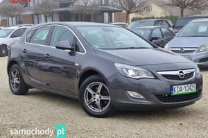 Opel Astra Hatchback 2010