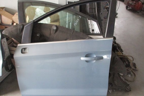 FORD KUGA MK1 DRZWI PRZÓD LEWE/PRAWE M8